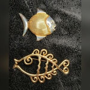 5$ Bundle BOGO Fish Brooches Gold Silver Giftable 2 FOR 1 Stocking Stuffers Fun